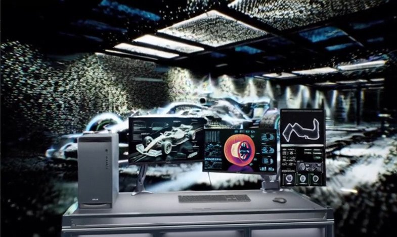 ET900N G3 beside screens showing a race car and track data